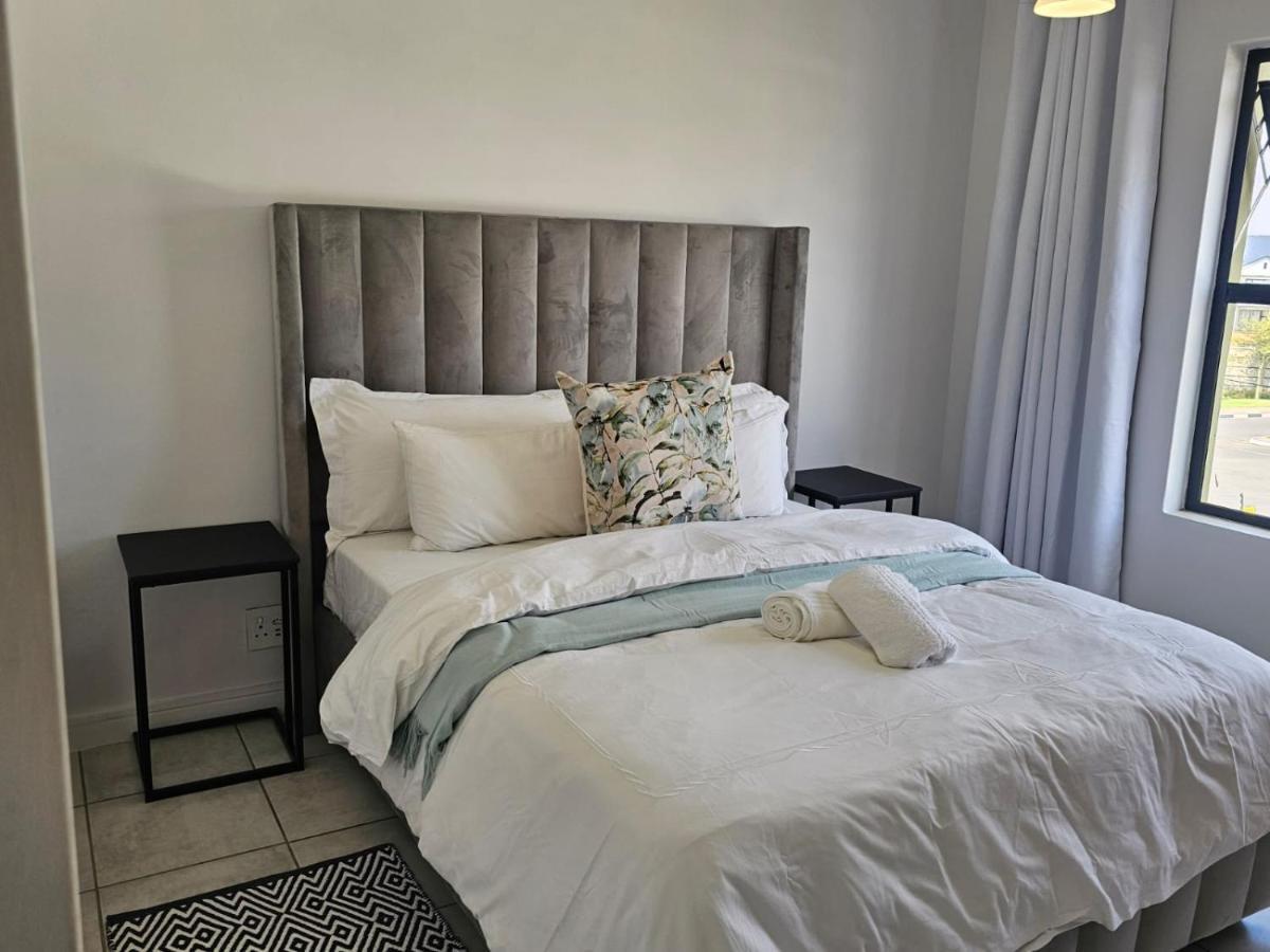 2 Bedroom apartment-Sandton5